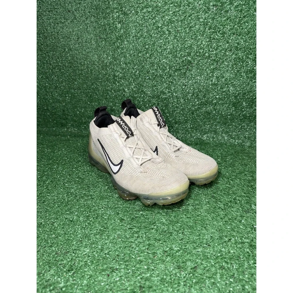 Nike‎ Air VaporMax Flyknit Womens Size 8 Grey Running Shoes Walking Sneakers